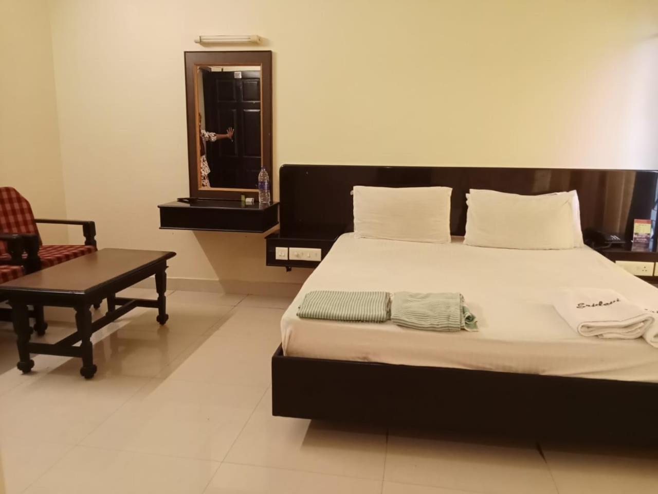Hotel Sri Devi Kanyakumari Exterior photo